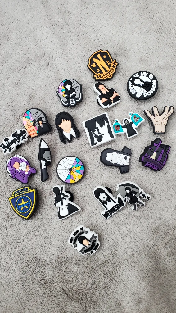 Wednesday Addams Jibbitz Charms 20 pcs image indicator(2)