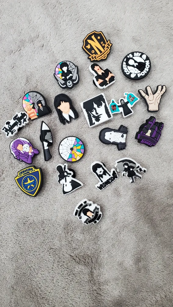 Wednesday Addams Jibbitz Charms 20 pcs image indicator(3)