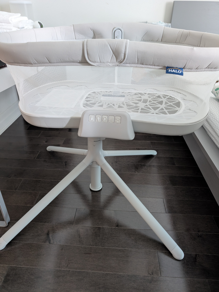HALO Bassinest Swivel Sleeper 3.0 with portable nest - photo 4