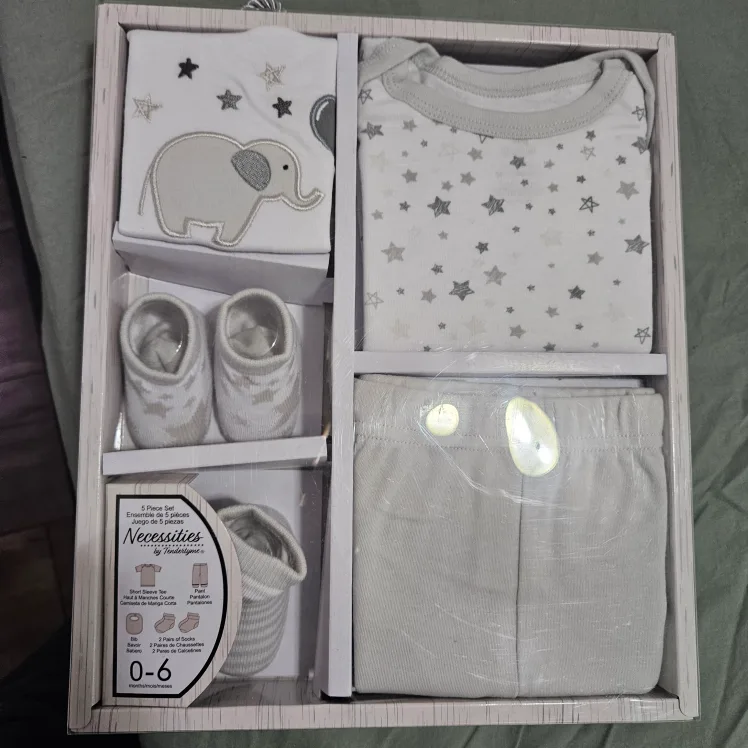 Tenderlyme Necessities 5-Piece Baby Gift Set, Size 0-6 Months thumbnail