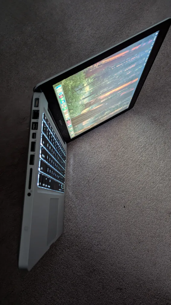 MacBook Pro Mid 2012 (upgraded) image indicator(5)