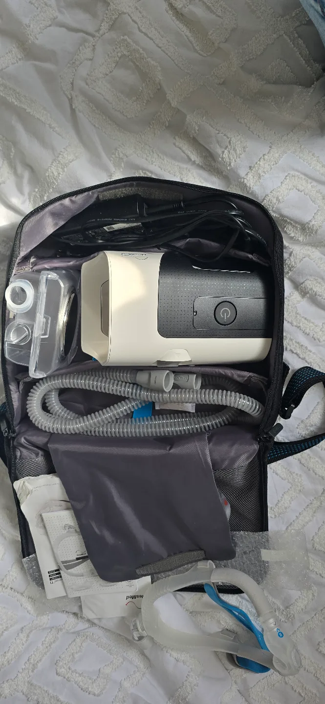 ResMed Air sense 11 AutoSet CPAP Machine Travel Package image indicator(2)