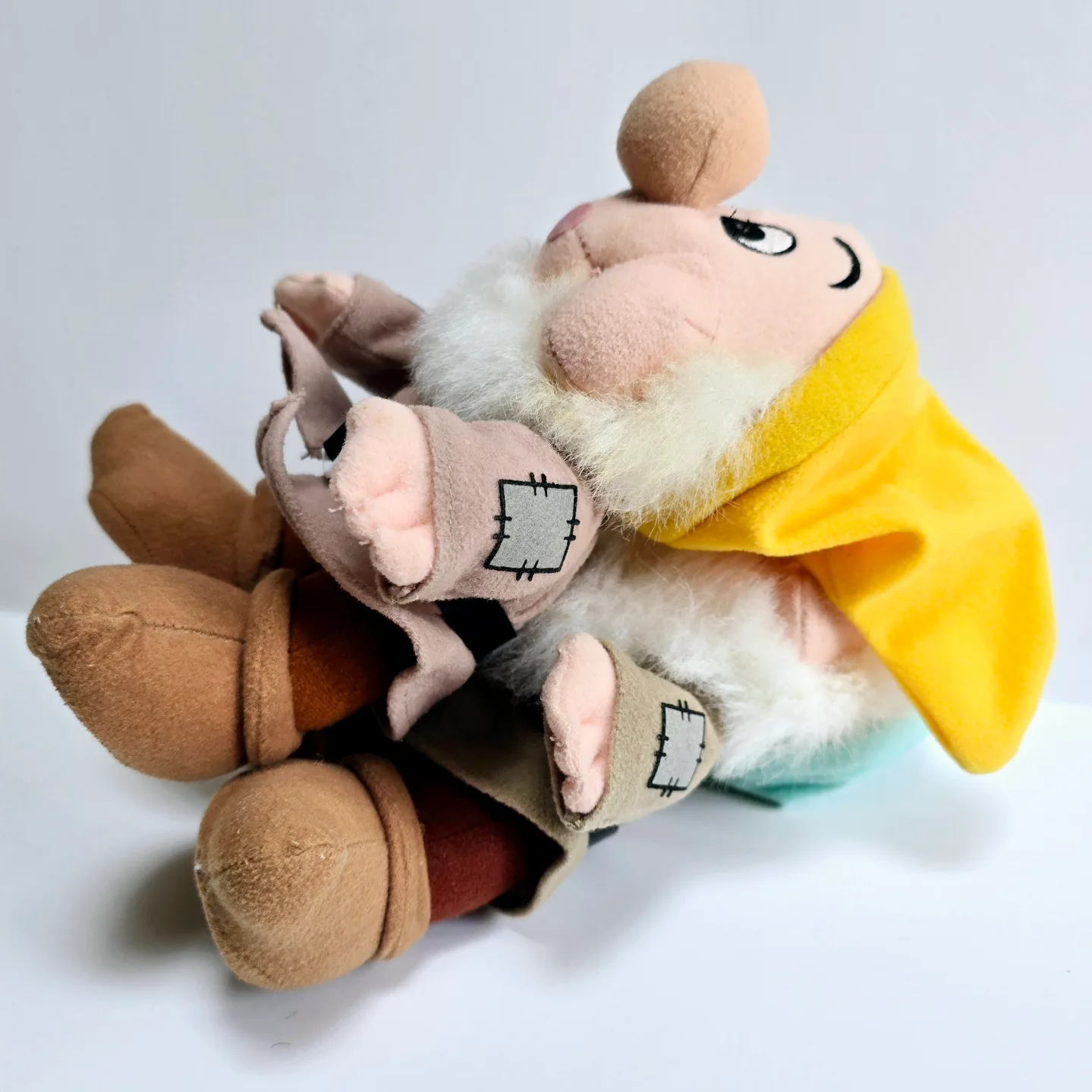 1996 Sega Snow White & the 7 Dwarves, 2 plush: Sleepy & Sneezy image indicator(6)