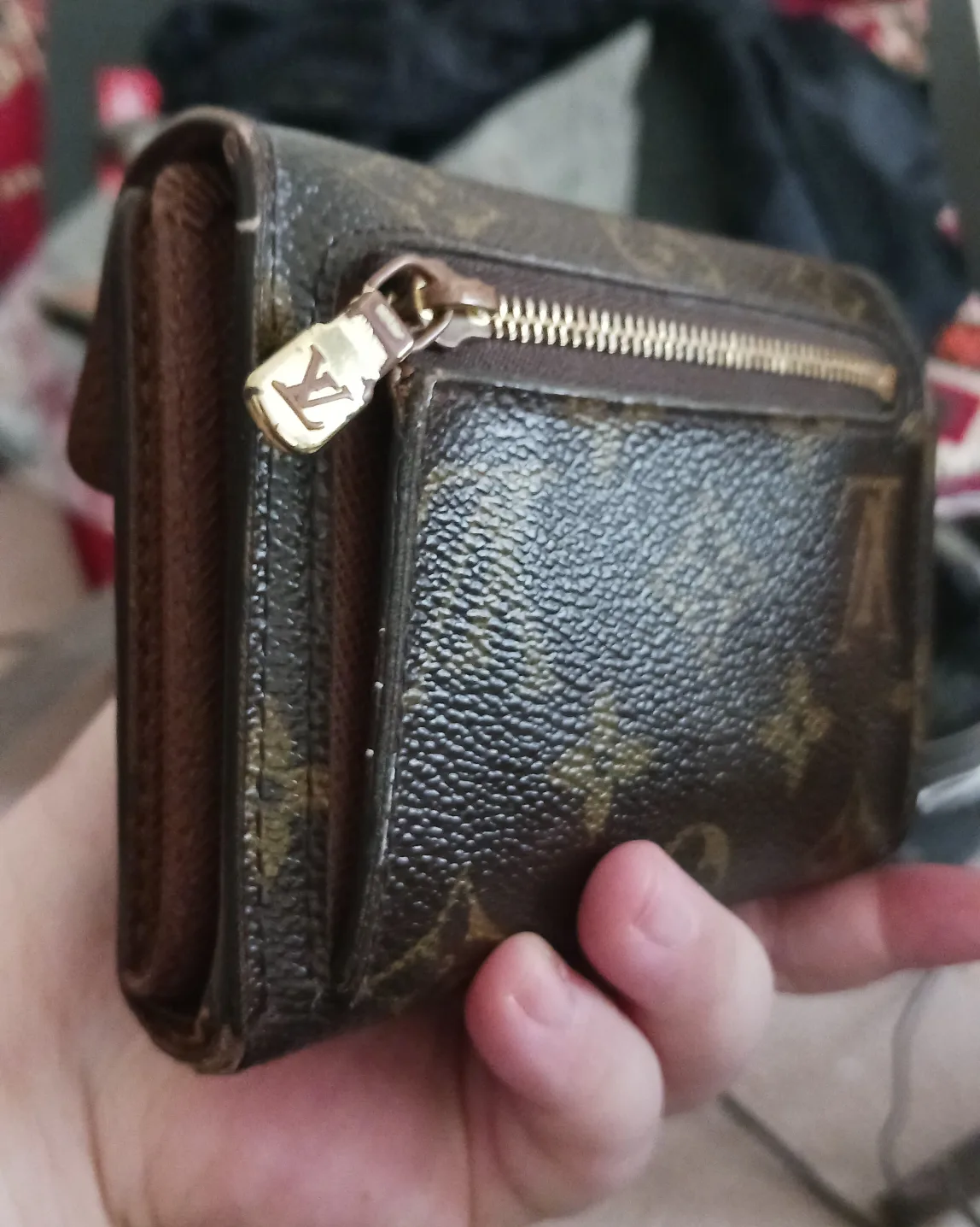 Authentic Louis Vuitton Monogram Canvas Wallet image indicator(5)