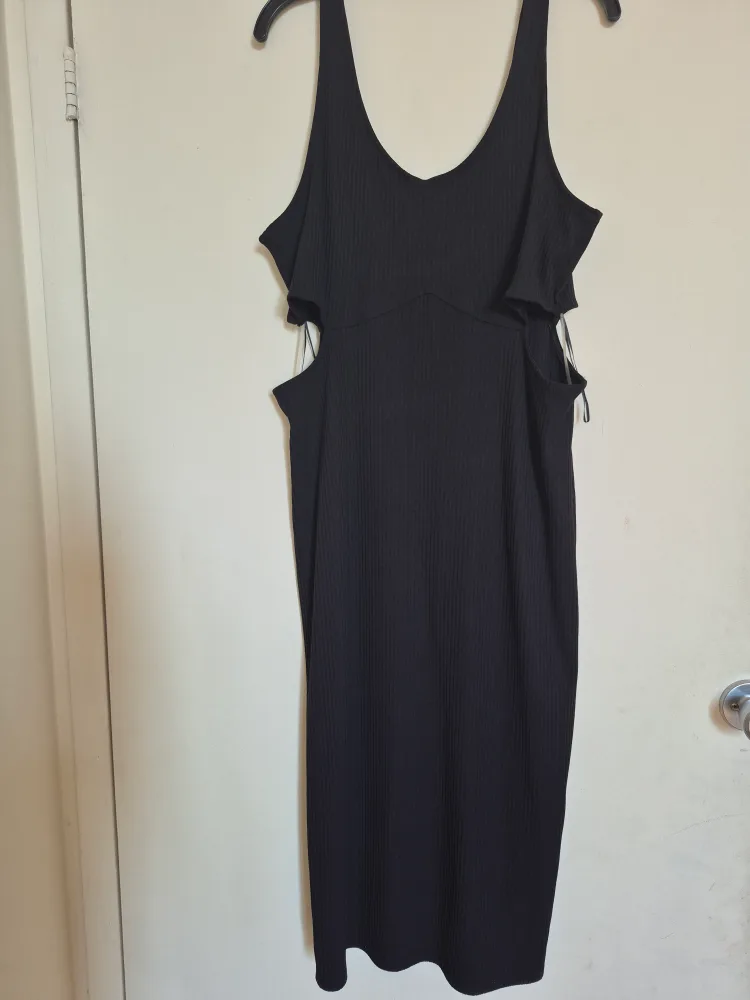 Black Ribbed Midi Dress with Cutouts thumbnail