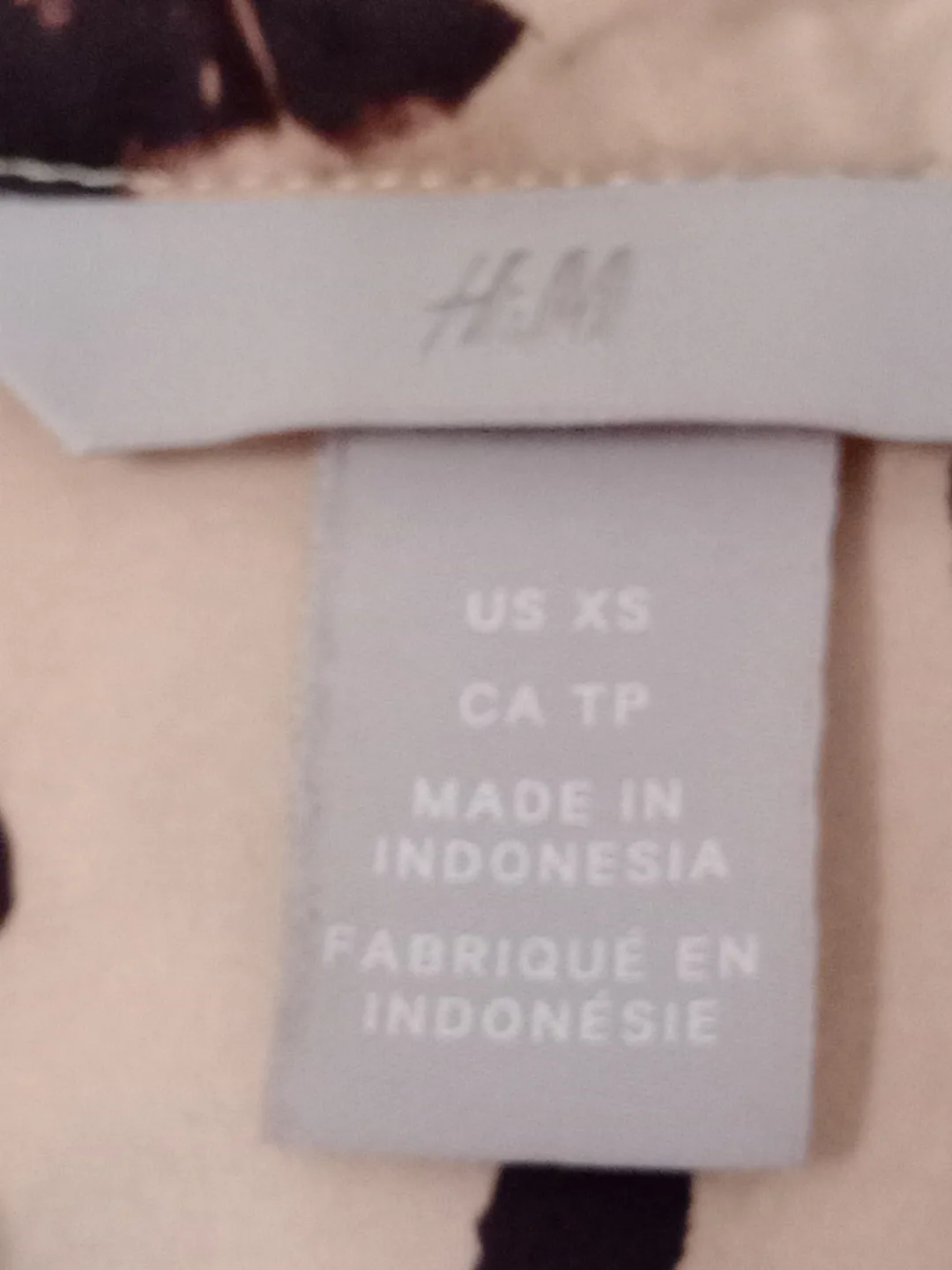 H&M Women's XS Abstract Print Mini Dress image indicator(3)