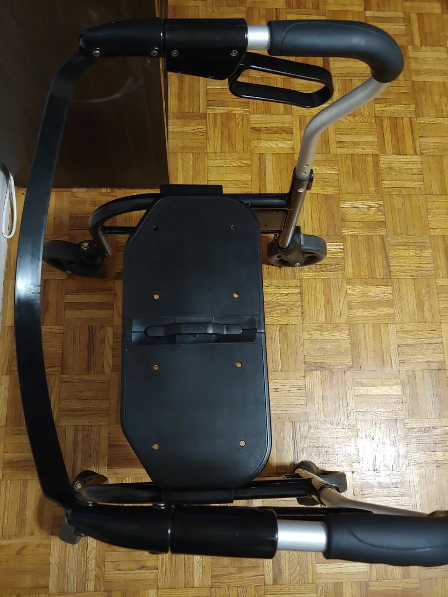 Drive Medical Rollator Walker with Seat image indicator(4)