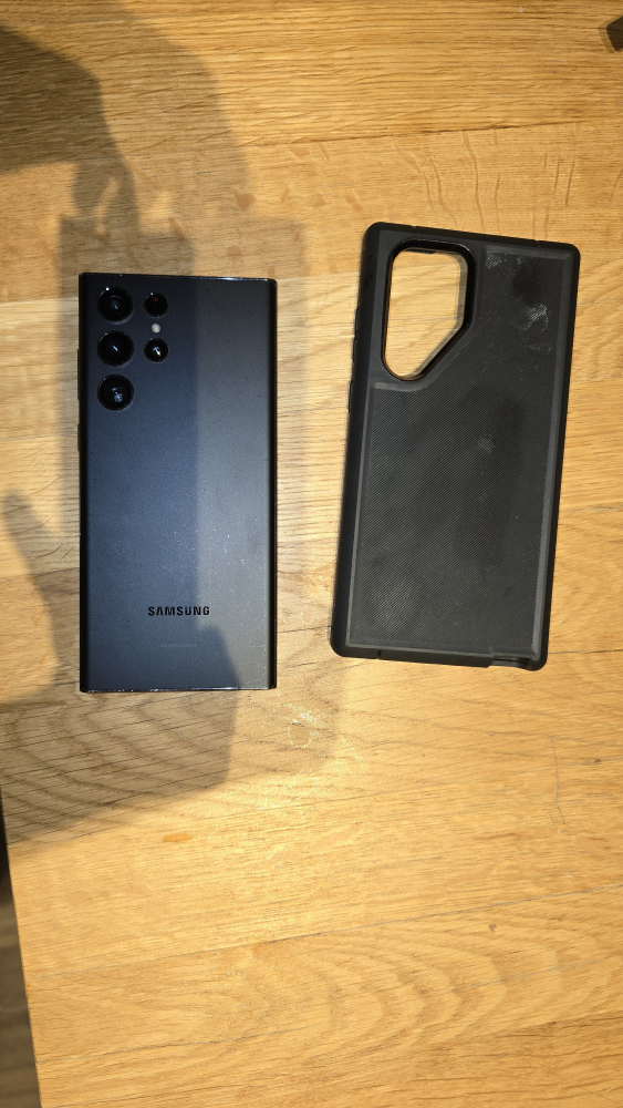 Samsung Galaxy S22 Ultra - Used Smartphone - photo 2