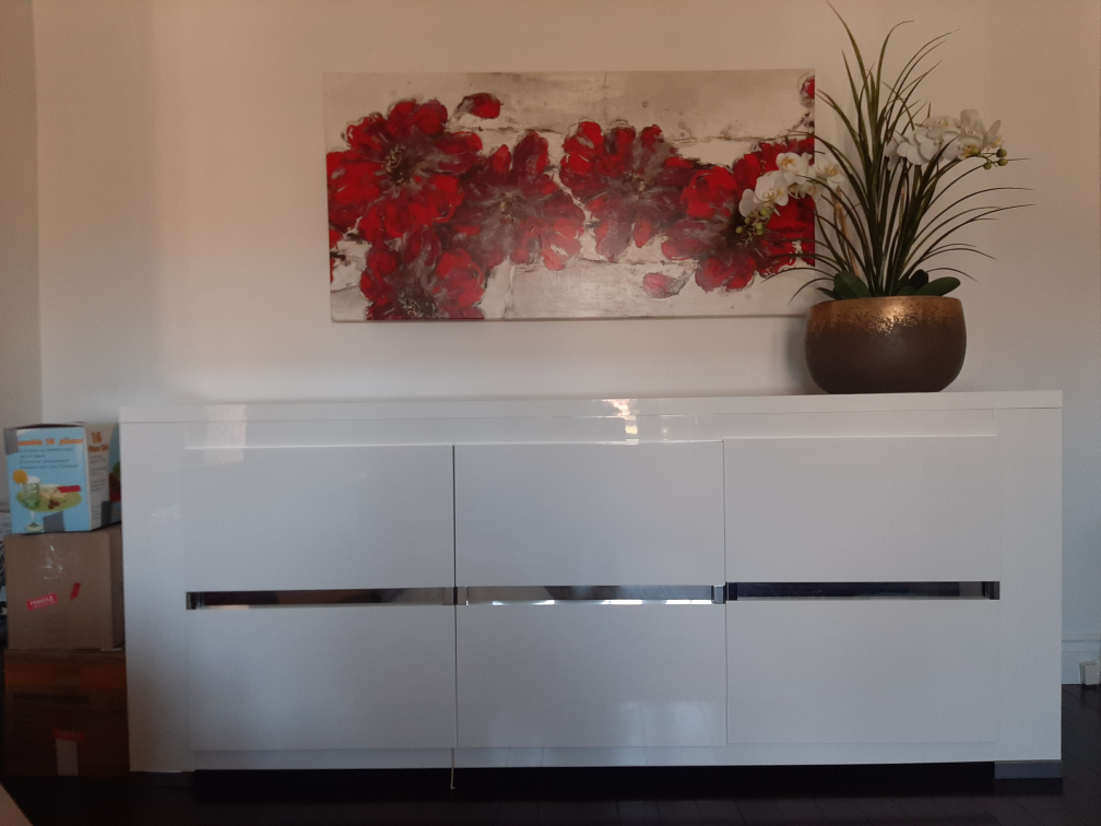 Modern White High Gloss Buffet/Sideboard