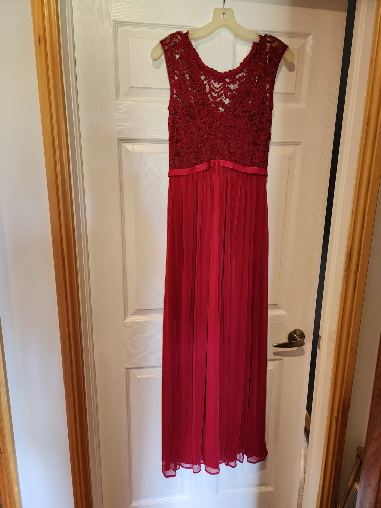 David's Bridal red Bridesmaid Dress Size 4 - photo 2