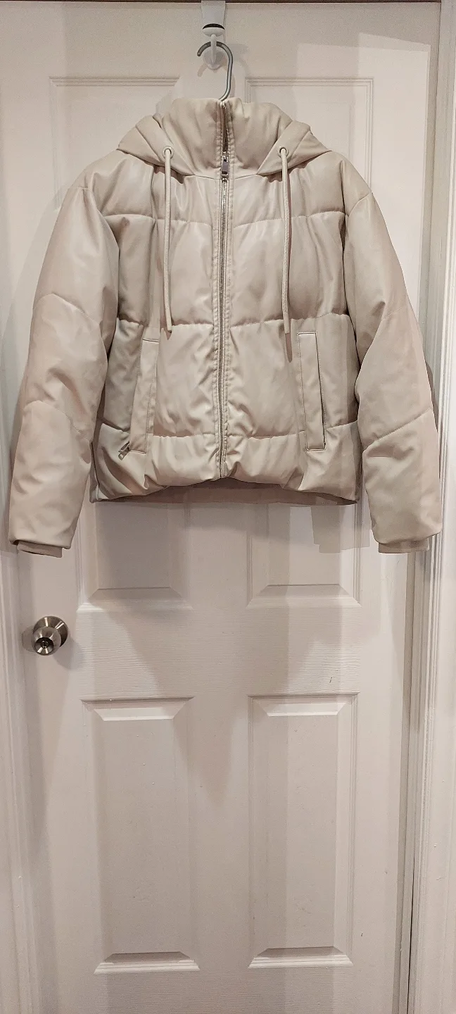 Zara Cream Hooded Puffer Jacket Size XS image indicator(2)