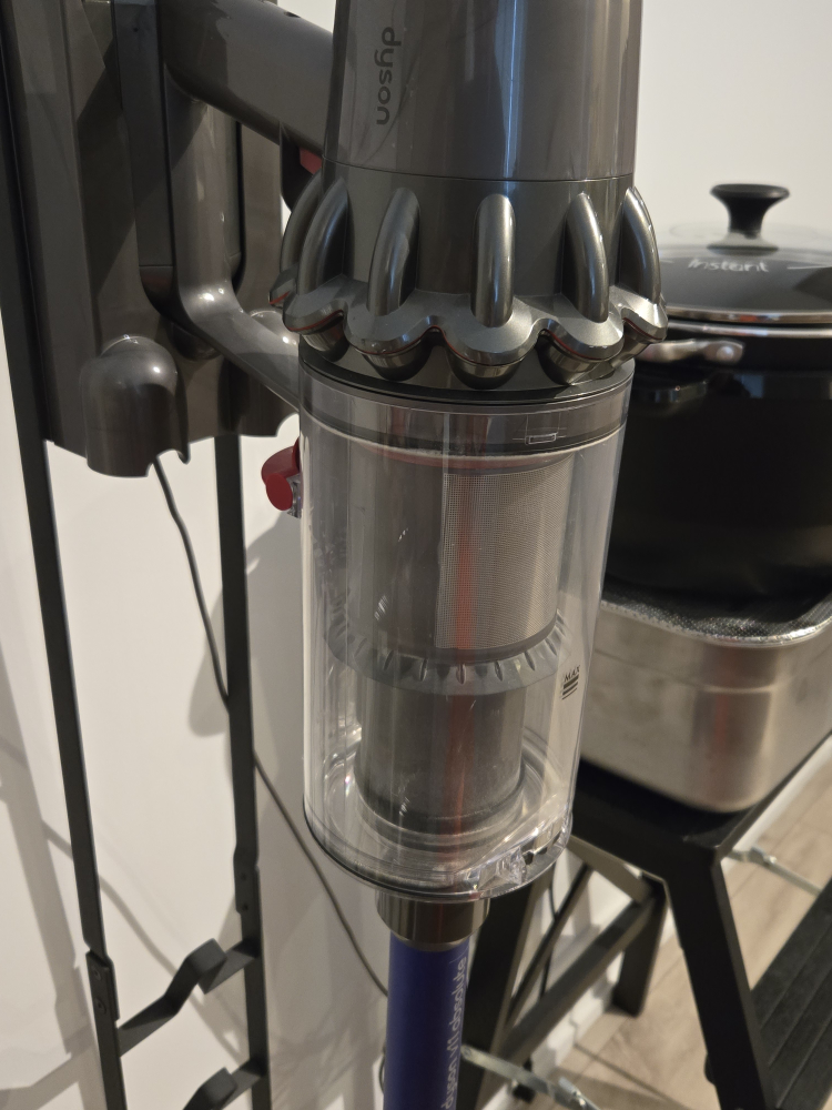 Dyson V11 Cordless Vacuum Cleaner - photo 3