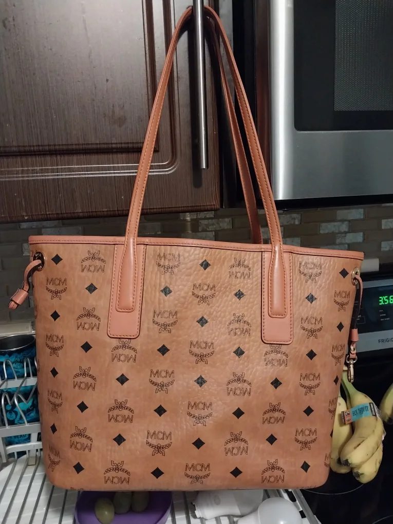 MCM Reversible Liz shopper tote 💚 image indicator(10)