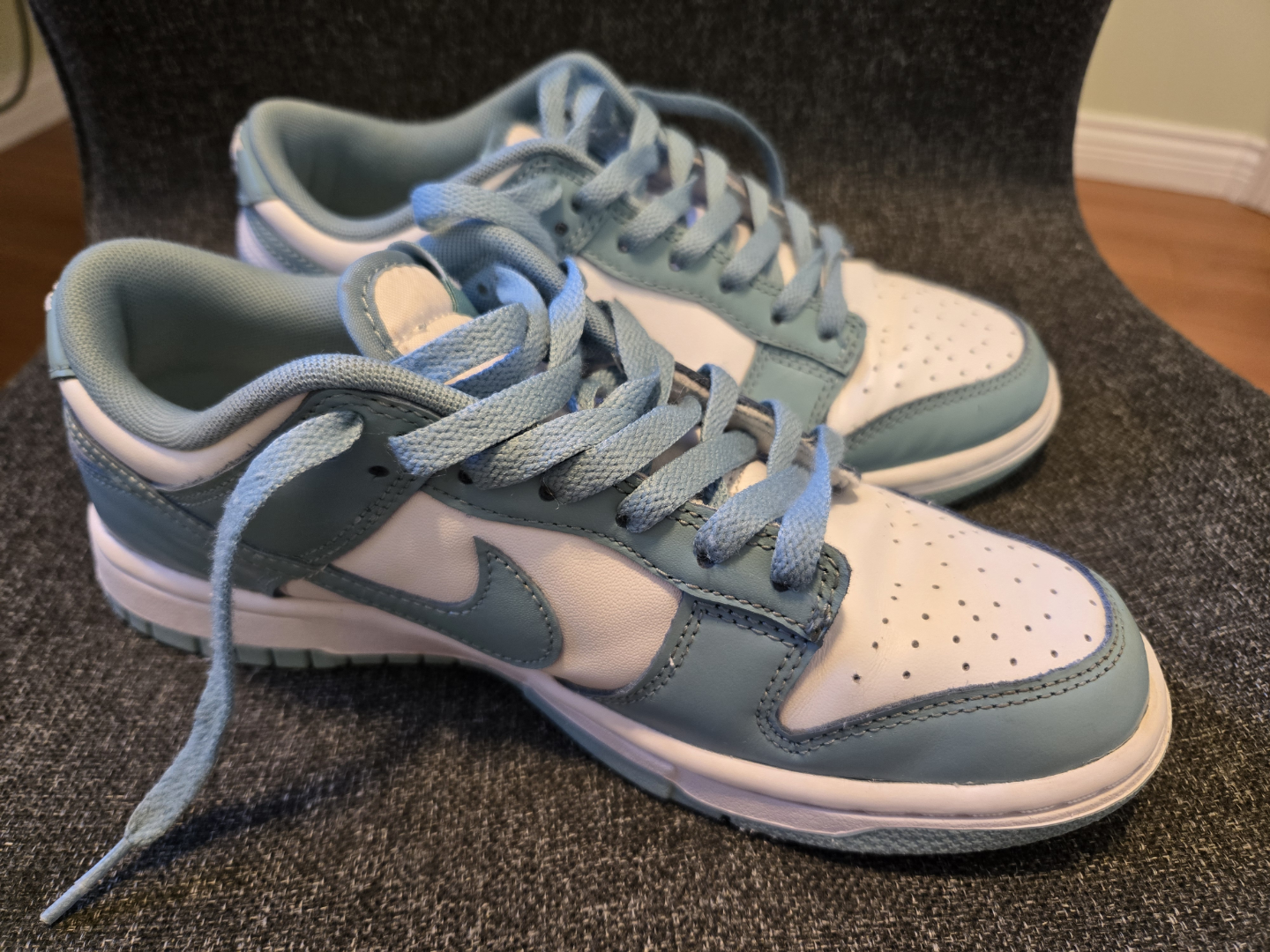 Nike Dunk Low Retro Shoes - US 7.5 (Men) - photo 2