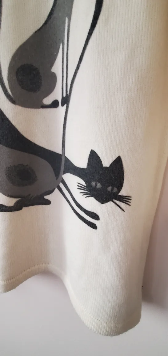 Cat Sweater with Shoulder Pads image indicator(5)