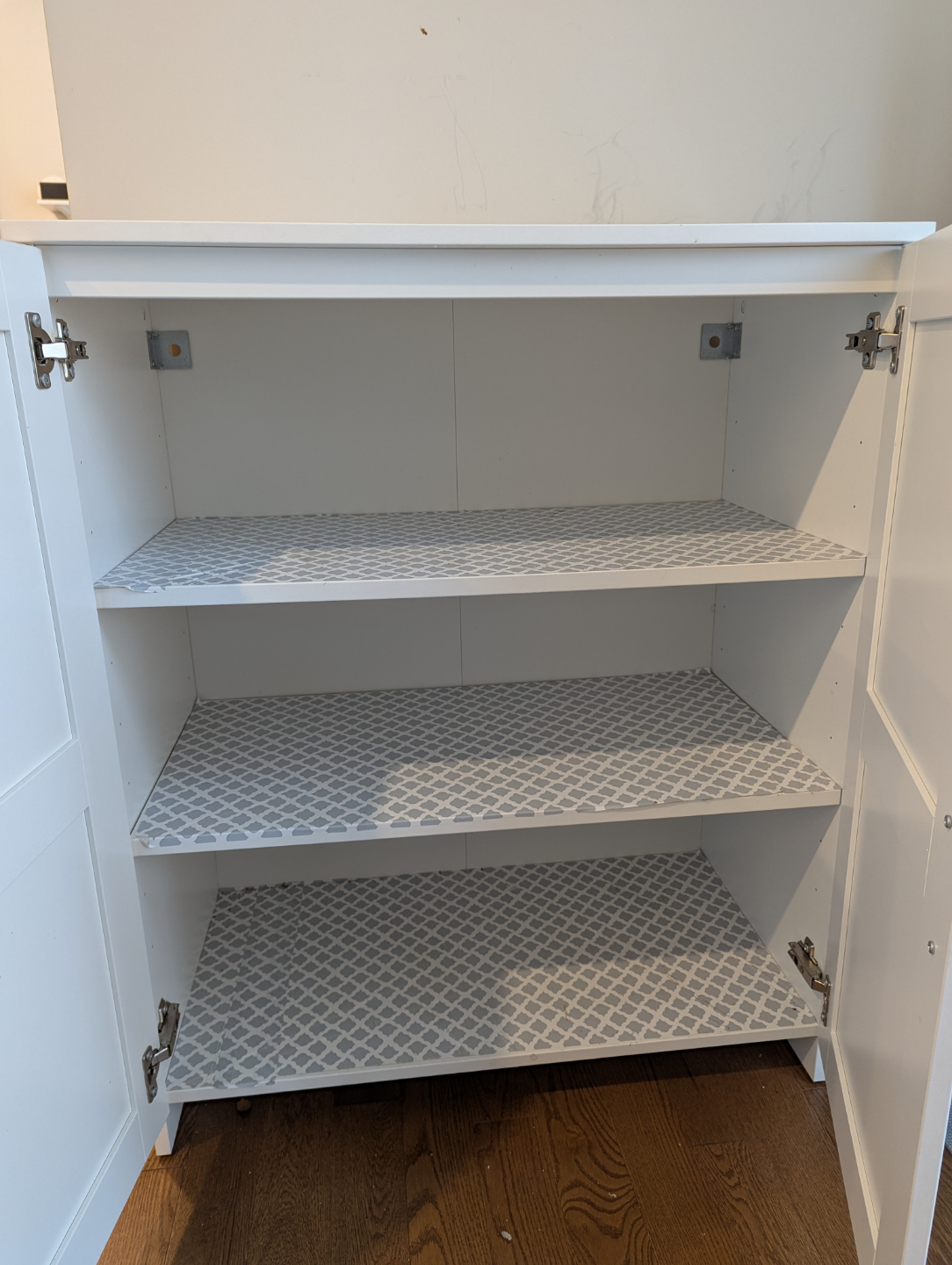 White IKEA Hemnes 2-Door Cabinet - photo 2