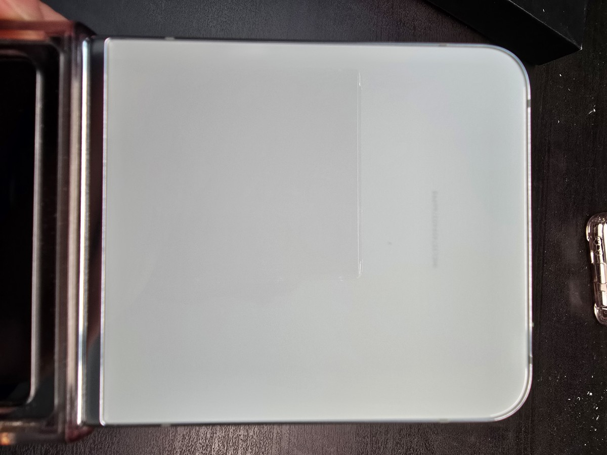 Samsung Galaxy Z Flip 5 - Used, Unlocked, 512GB, Excellent.