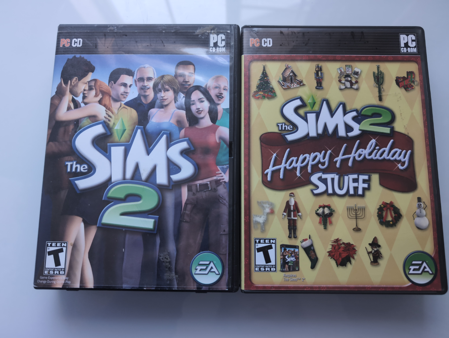 The Sims 2 + Holiday Pack