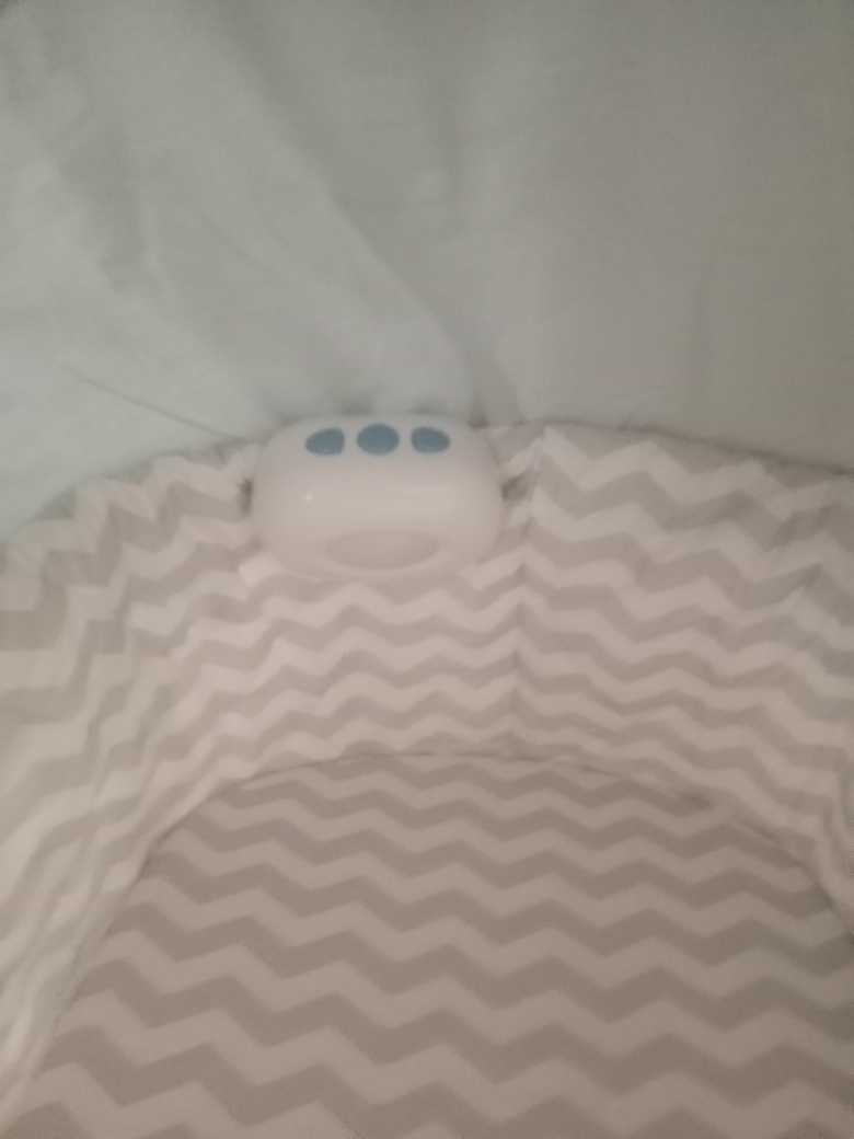 Baby Bassinet with Storage - photo 3