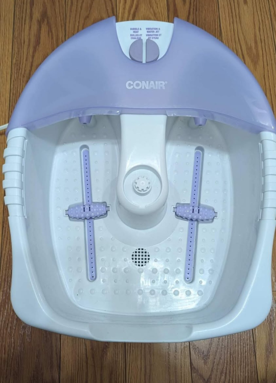 Conair Foot Spa with Bubbles and Vibration💚 - photo 2