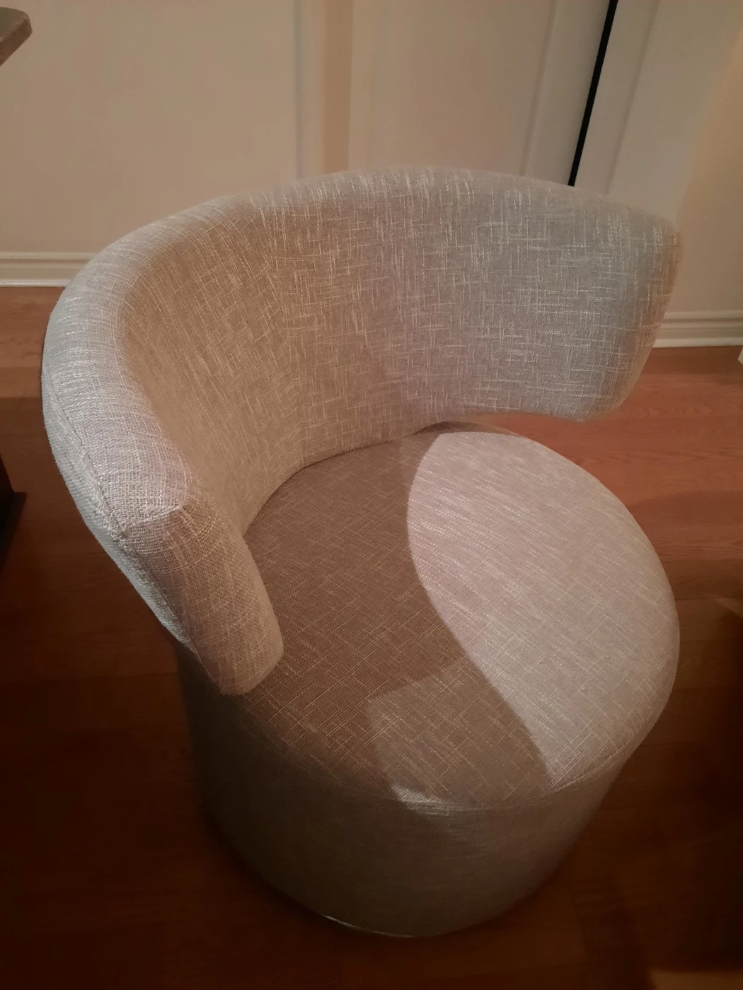 used structube accent chair