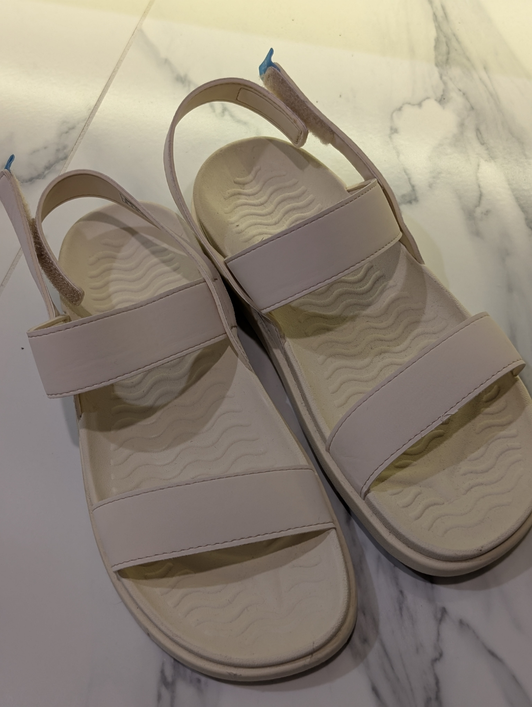 Native Sandals Size 8 W
