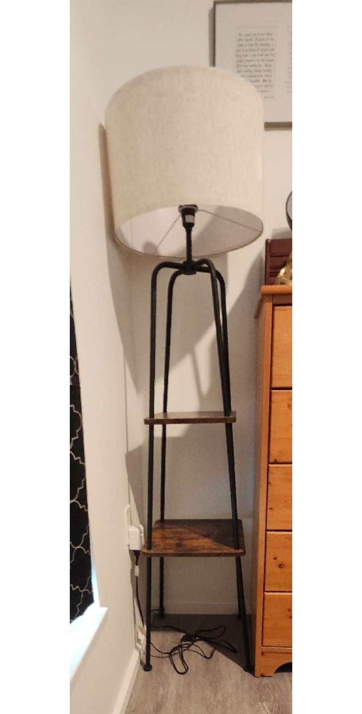 Lamp with two shelves like new condition