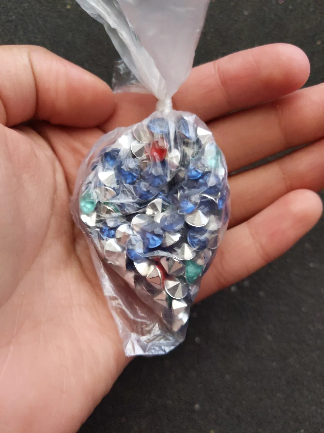 Bag of Assorted Rhinestones 🩷 image indicator(3)