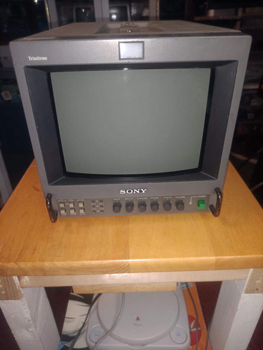 sony trinitron pvm 9041q rgb/component svideo and composite