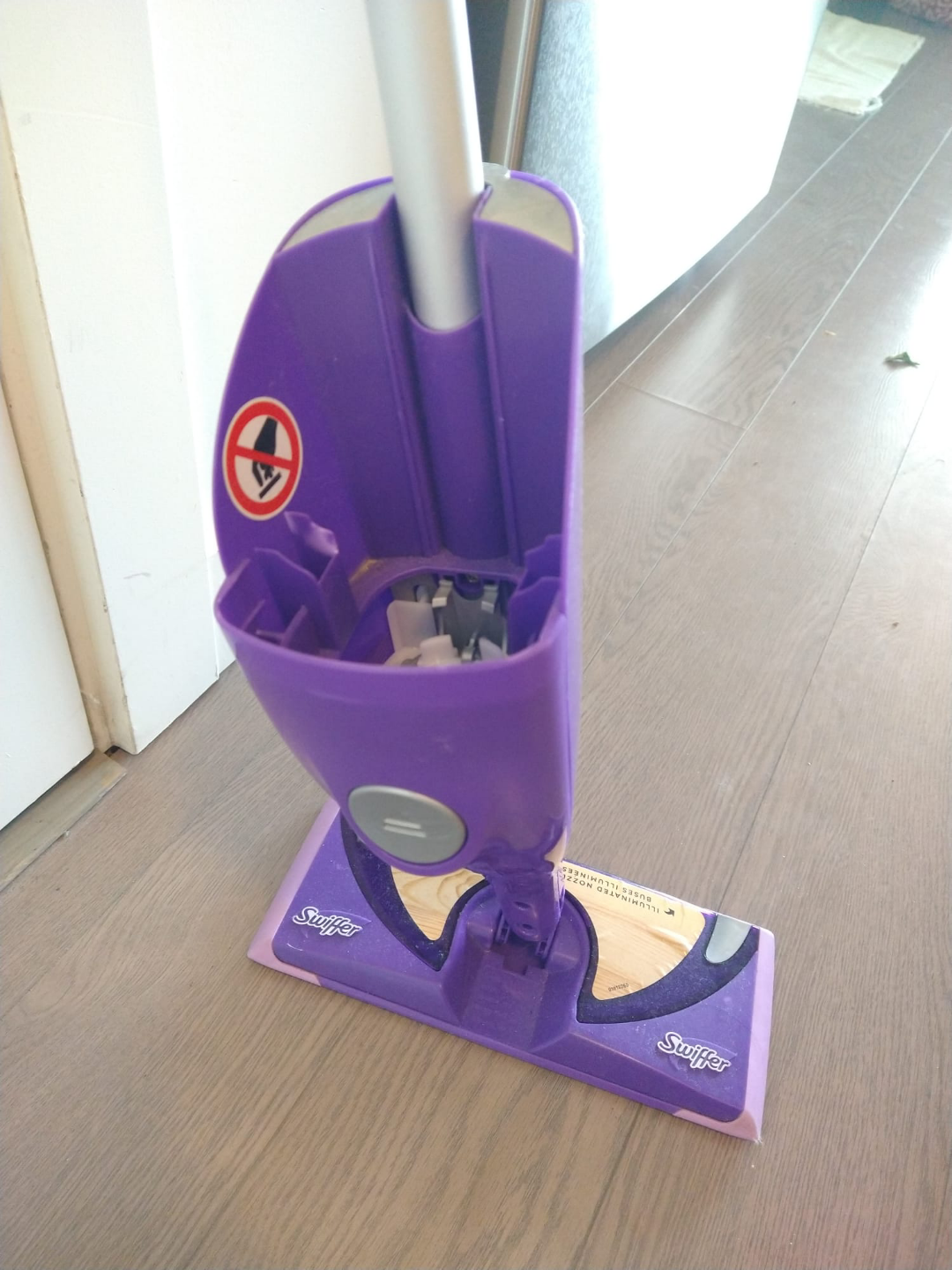 Swiffer WetJet Spray Mop with 12 pads - photo 2