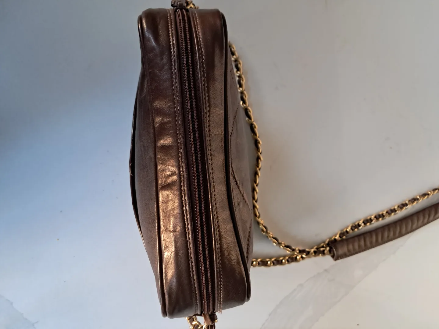 💚Vintage Metallic Brown/Bronze  Leather Shoulder Bag image indicator(5)