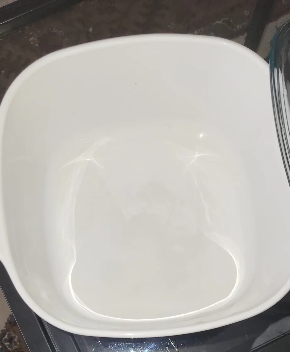 Vintage Pyrex Casserole Dish with Lid - Bluebell Pattern image indicator(3)