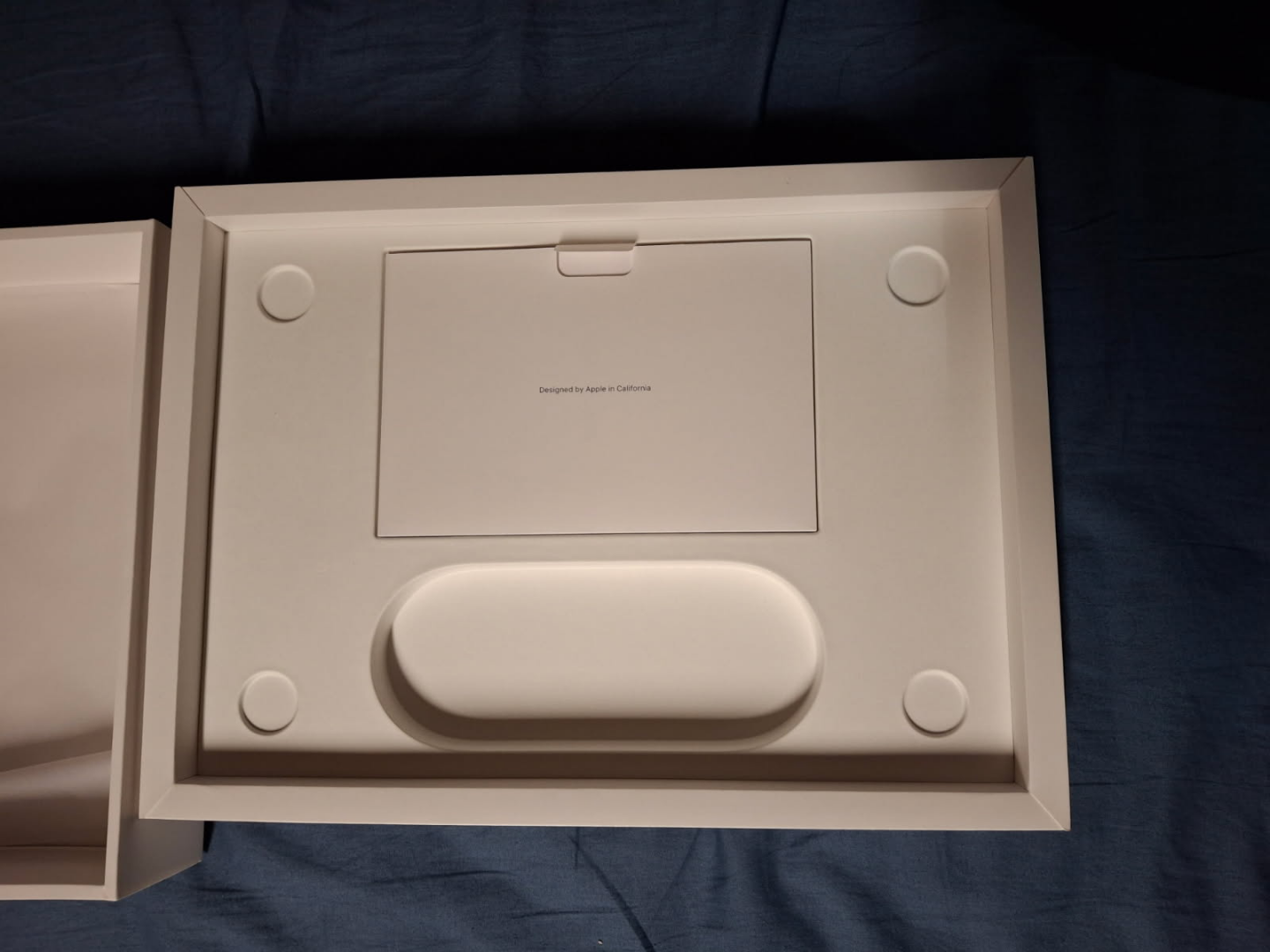 MacBook Pro Box - photo 2