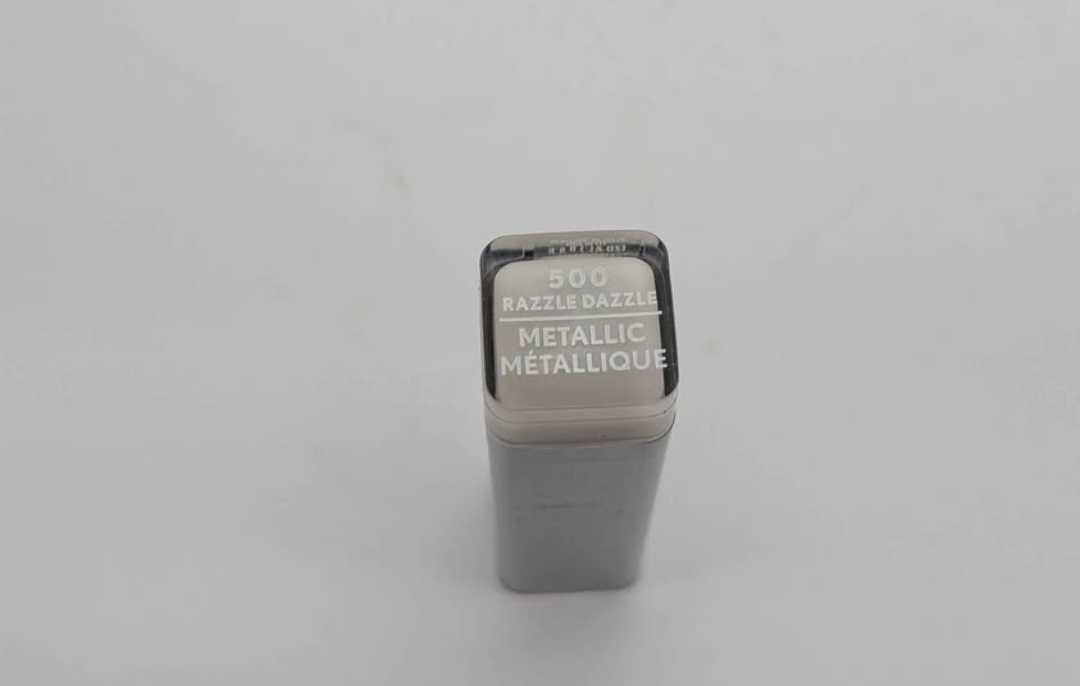COVERGIRL Razzle Dazzle Metallic Lipstick 500 - photo 2