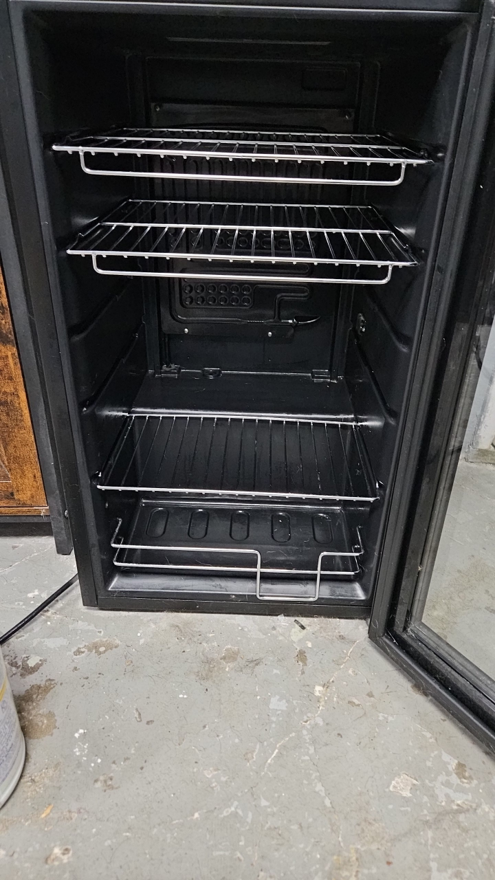 Black wine cooler - photo 3