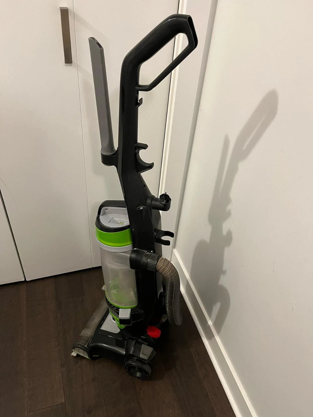 Upright Vacuum Cleaner - photo 2