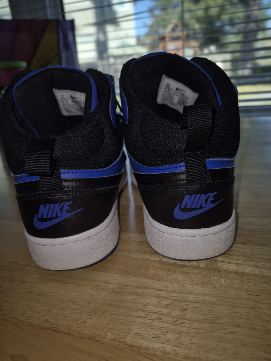 Nike Boys' Basketball Shoes - Size 7Y - photo 3