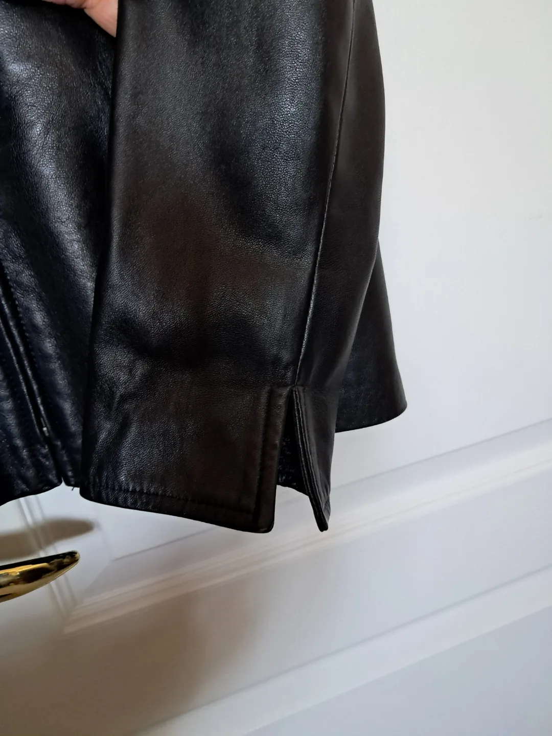 💚Danier Black Leather Jacket - Size 4-6 image indicator(4)