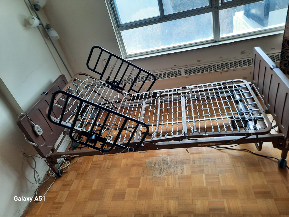 Drive Medical Hospital Bed - photo 3