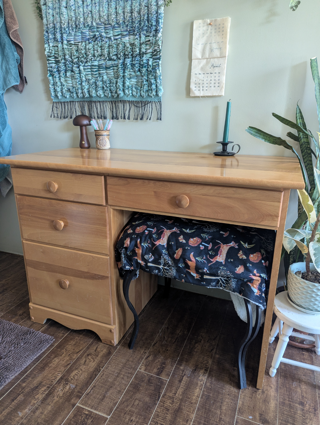 Solid Wood Desk with Drawers