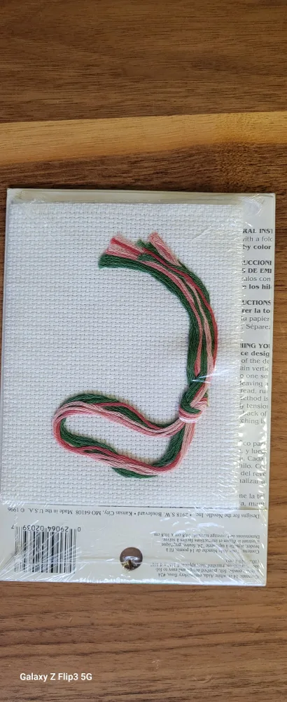 Cross Stitch Mug Rug Kits - Two Designs 💚 image indicator(2)