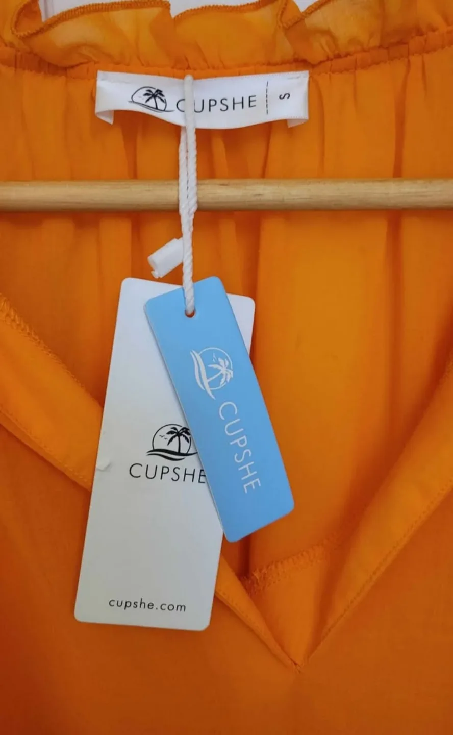 BrandNew Quality Cupshe Flowy Sundress Size Small W/Tag image indicator(2)