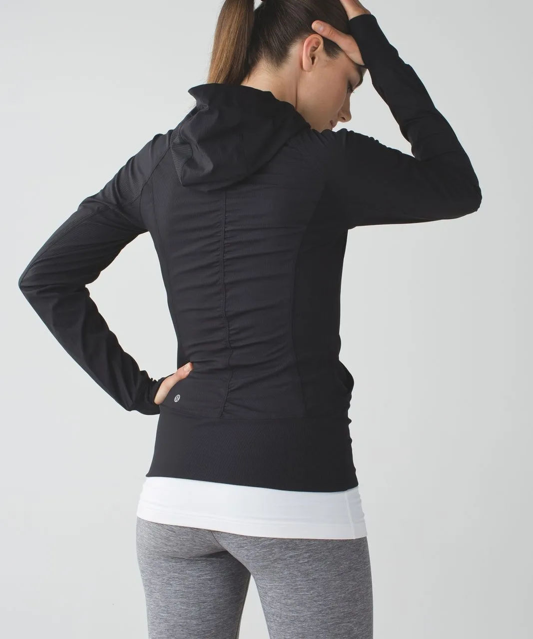 Women's Lululemon InFlux Jacket Size 4 image indicator(4)