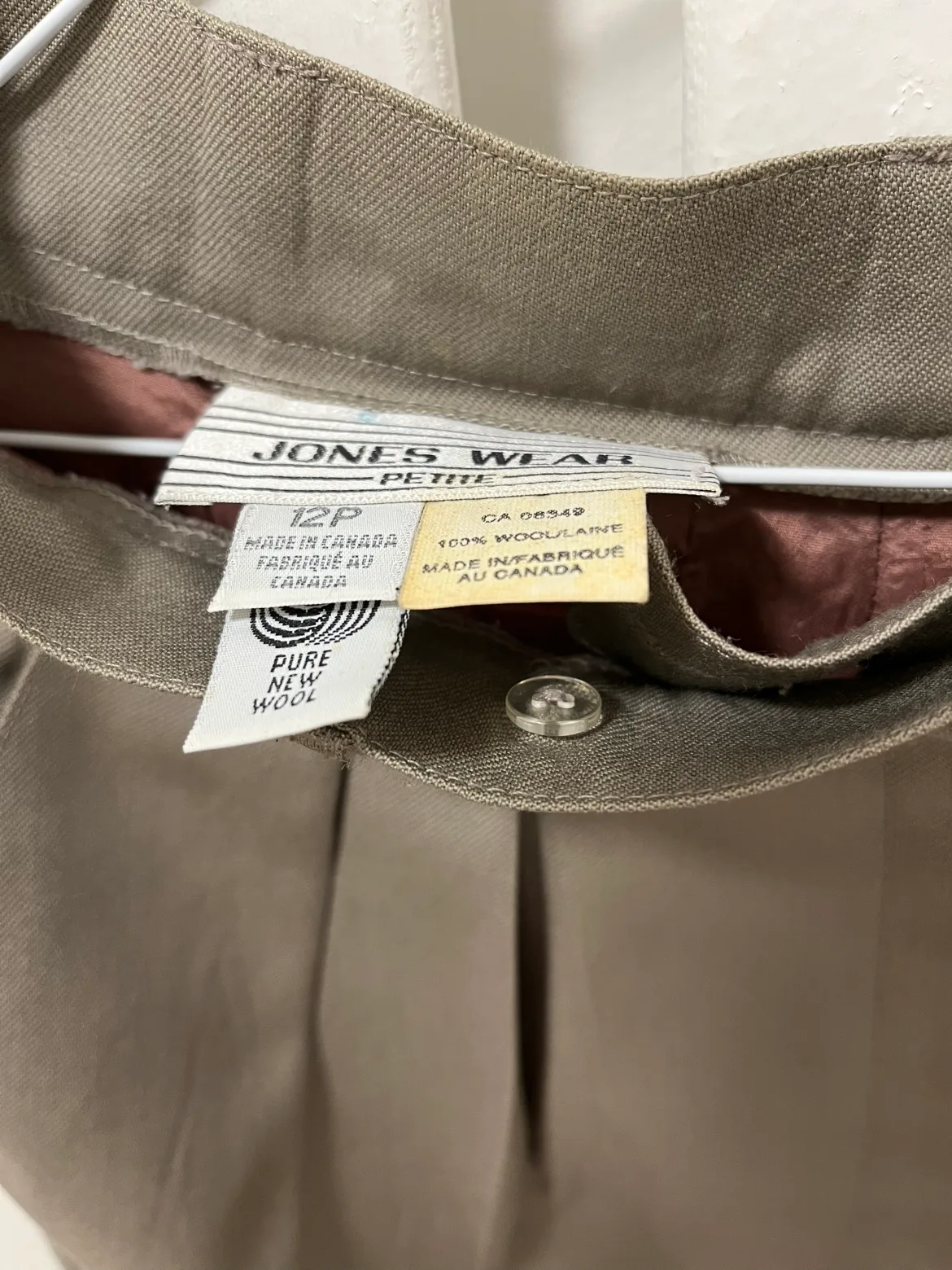 Jones Wear Petite Women's Wool Trousers image indicator(2)