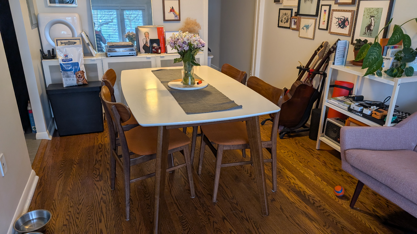 Extendable Dining Room Table Set
