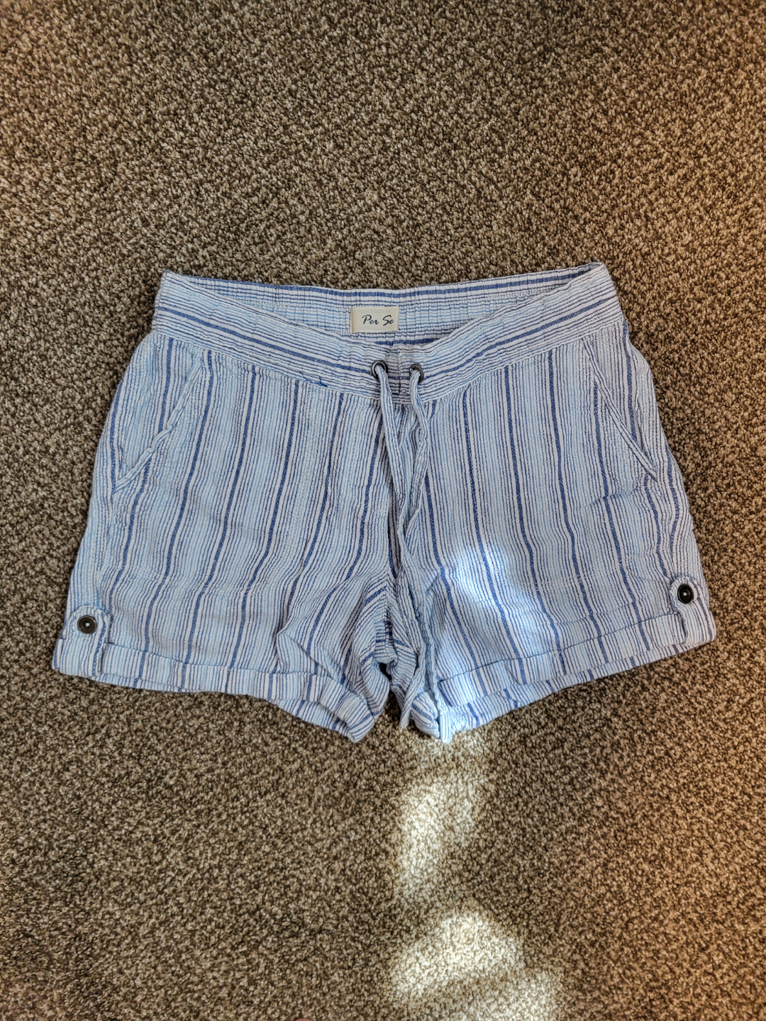 Per Se Women's Size Medium Blue and White Striped Shorts