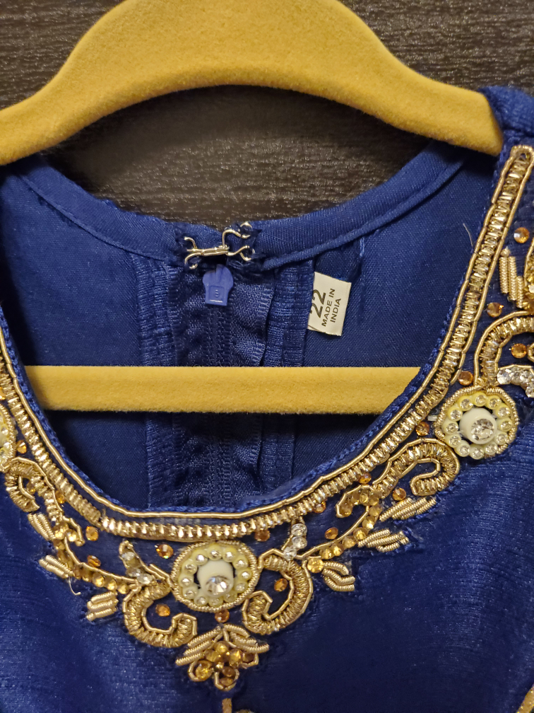 Girls indian/ pakistani suit- Size 22 (age 4-5) - photo 3
