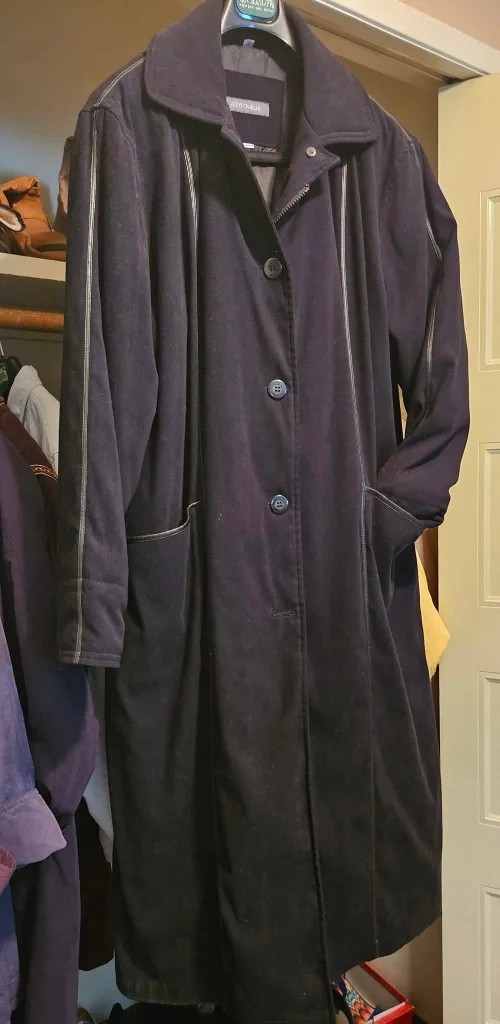 Addition Elle Women's Long Black Coat - Size 18 image indicator(2)