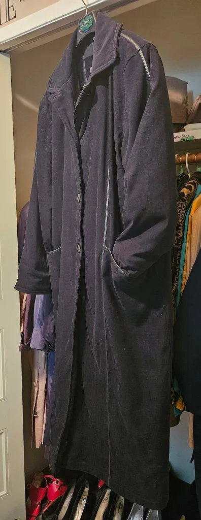 Addition Elle Women's Long Black Coat - Size 18 image indicator(3)