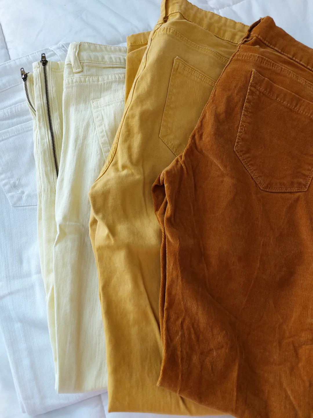 Bundle of 4 Women's Pants - Size 6 thumbnail